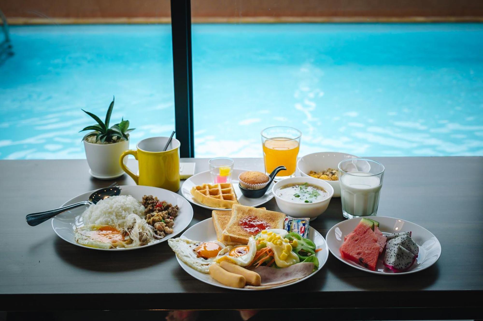 Sleep Mai Chiang Mai Airport Lifestyle Hotel Esterno foto